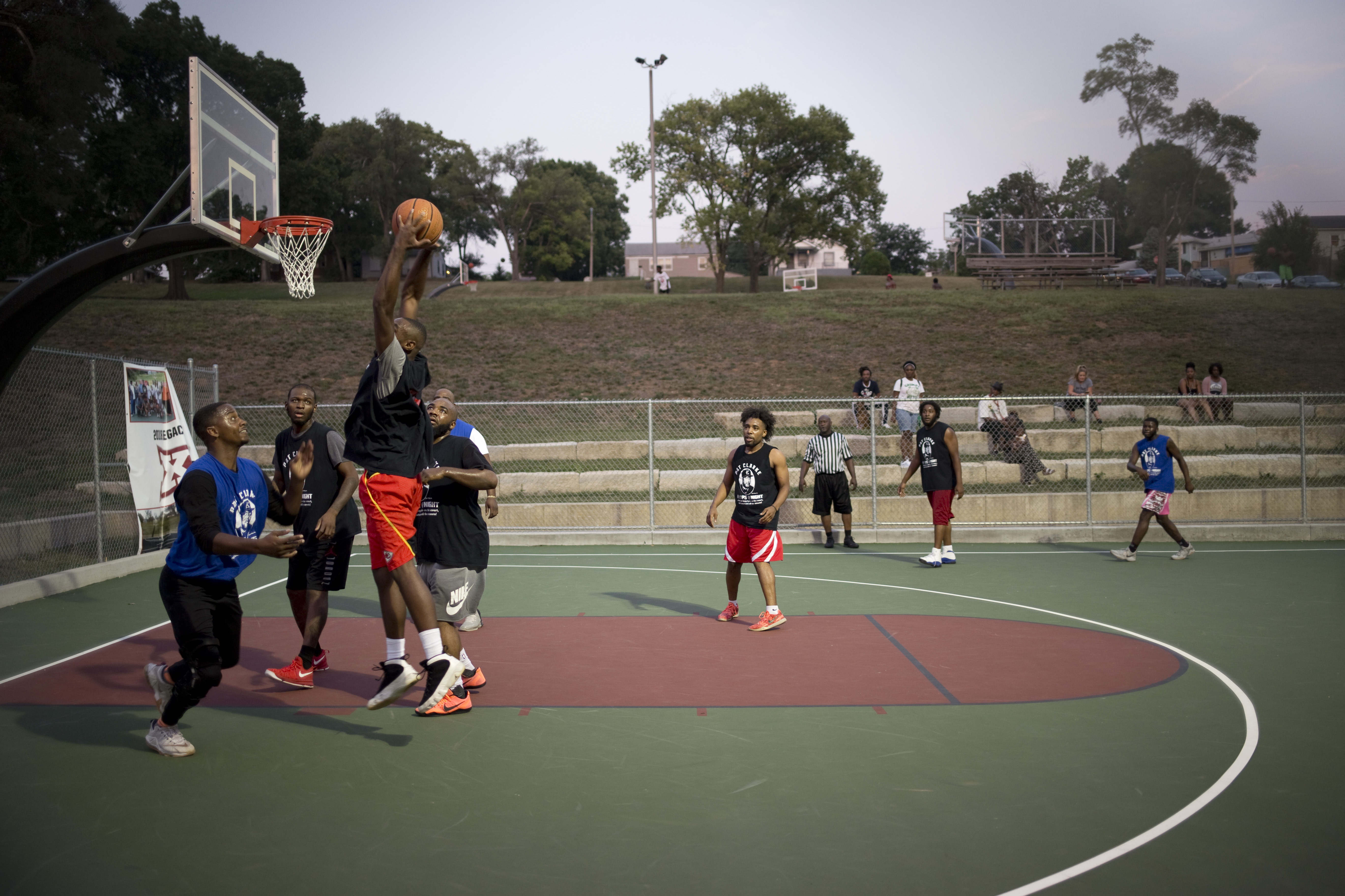 Pat-Clarke-Hoops-at-Night023